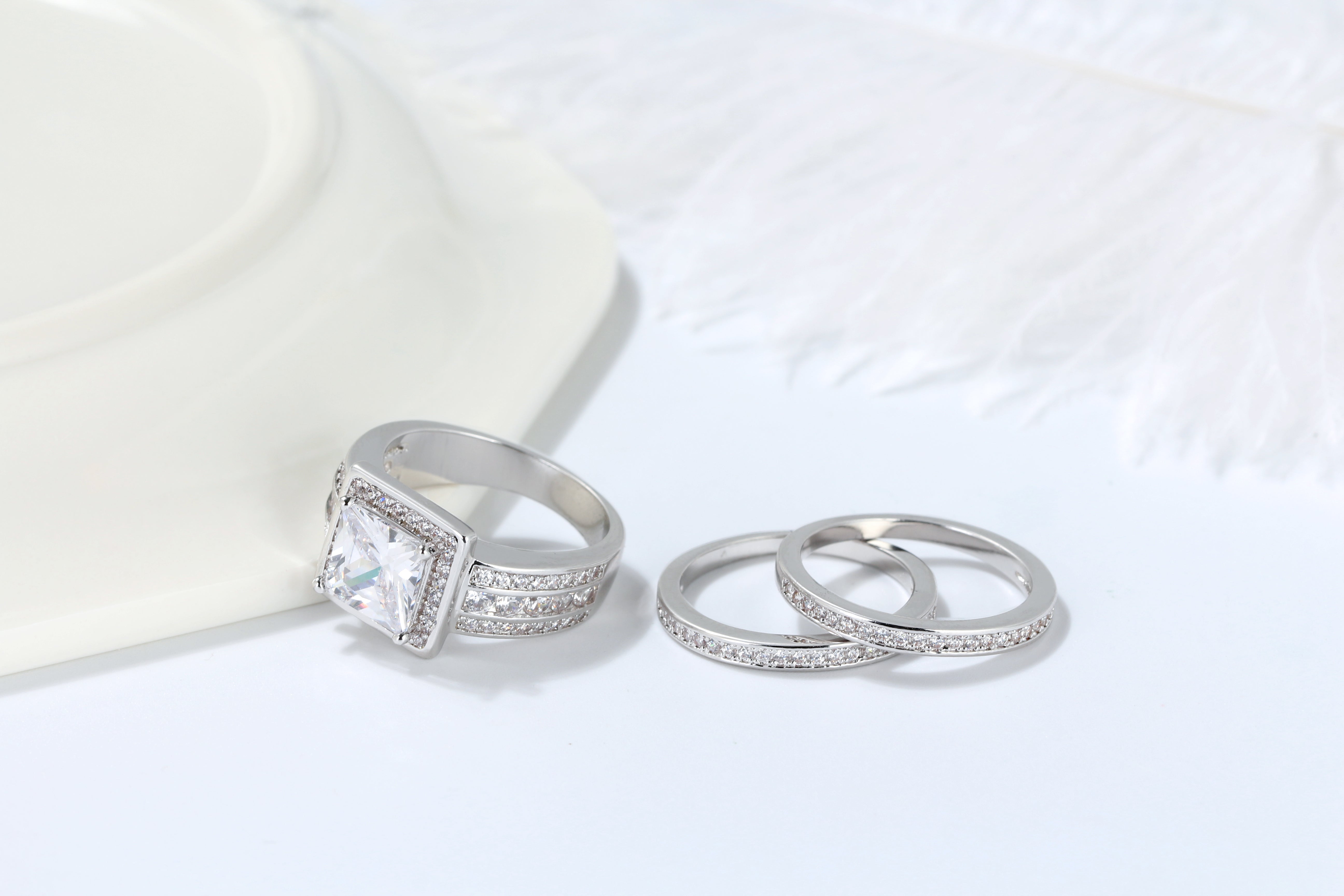 Beverly Halo 3 Ring Bridal Set Engagement 2 Wedding Bands Ginger Lyne - Gold,10
